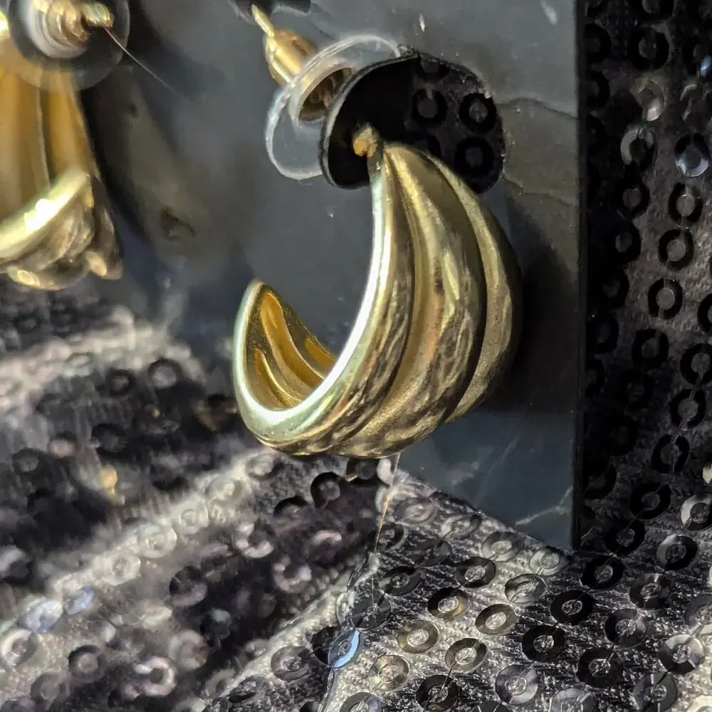 nOir Gold Half Hoop Shell Puff Earrings - Picture 3 of 4